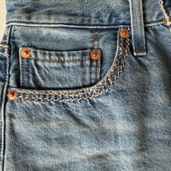 Levi's 501 Switch Stitch Shorts - Picture 2 of 5